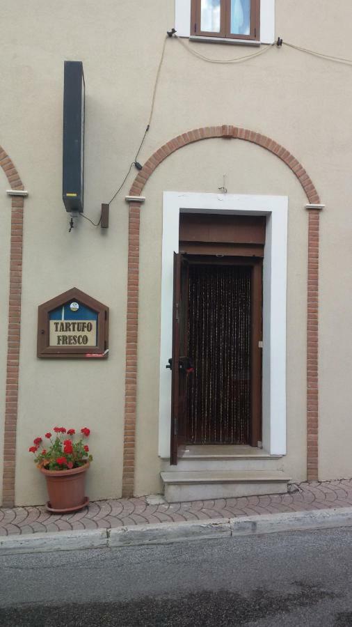 Albergo Il Cacciatore Ovindoli Exterior foto